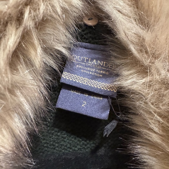 Torrid Outlander  Faux Fur Collar Green Sweater Cardigan - sz 2 - Picture 2 of 5